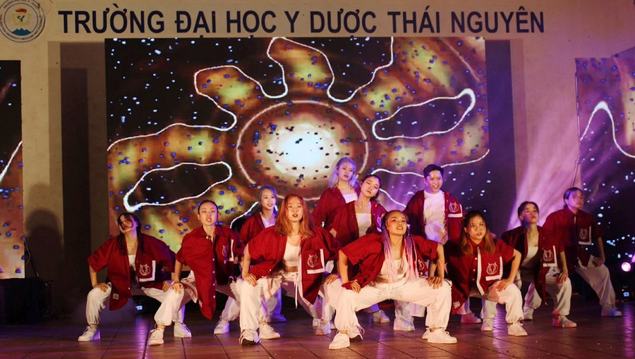 Bùng nổ đêm chung kết toàn quốc RISING SHOWCASE 2022 ảnh 2 Bùng nổ đêm chung kết toàn quốc RISING SHOWCASE 2022 ảnh 2