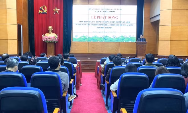 Thi sáng tác tranh cổ động kỷ niệm 75 năm Bác Hồ kêu gọi thi đua ái quốc