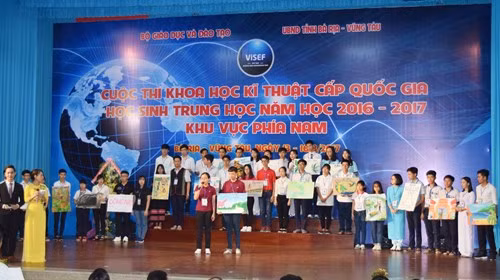 Không biến sân chơi NCKH của học sinh thành công tác thi đua
