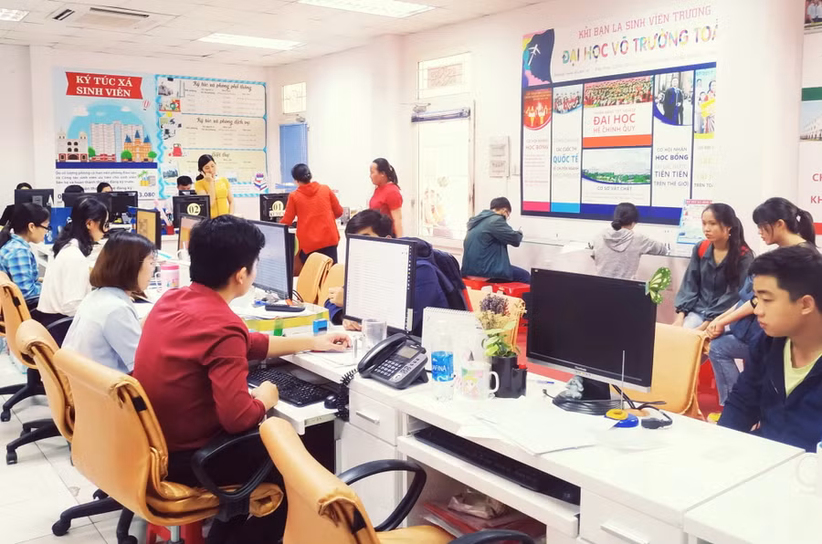 Thí sinh đăng ký xét tuyển vào Trường ĐH Võ Trường Toản (Hậu Giang)