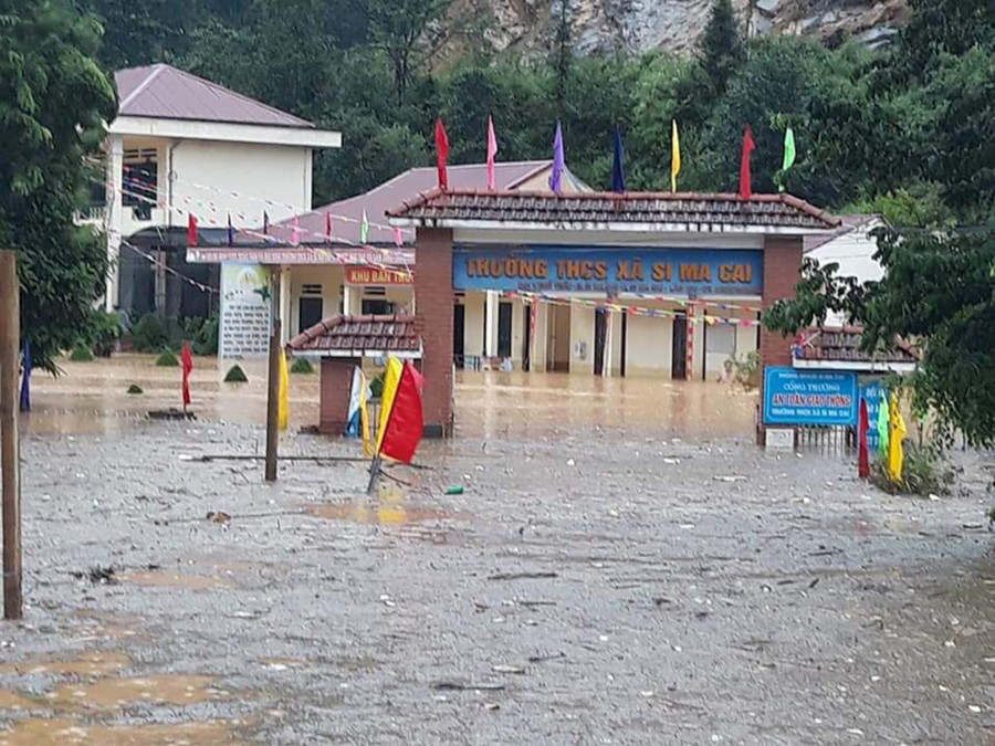 Có chỗ ngập tới 1,5m nước Có chỗ ngập tới 1,5m nước