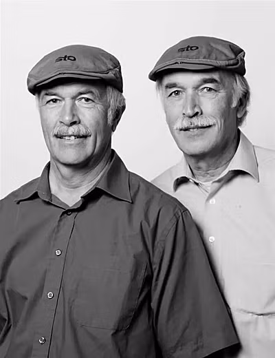 Hai người phụ nữ này đều là nội trợ, họ đều có đam mê nấu ăn và đặc biệt thích món bít tết. Ảnh: Francois Brunelle.