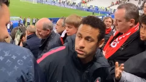 Neymar có thể bị treo giò 8 trận