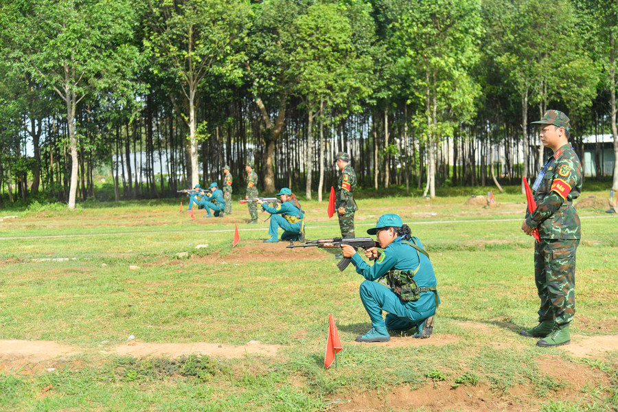 Các nữ VĐV tham gia phần thi tại Hội thao. Các nữ VĐV tham gia phần thi tại Hội thao.