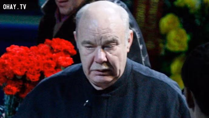 Chân dung thủ lĩnh Bạch tuộc Đỏ xứ Bạch Dương (Kỳ 2)