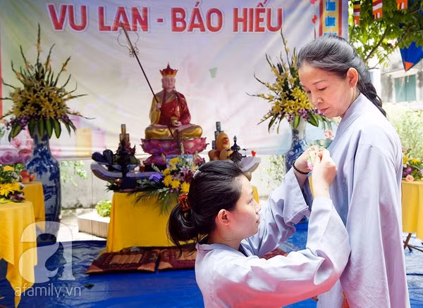 Dạy con chữ Hiếu mùa Vu Lan