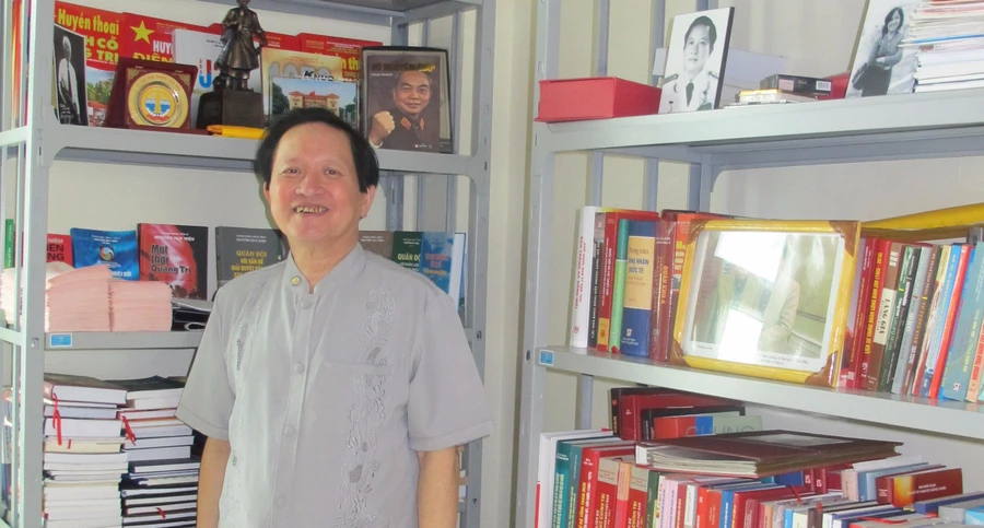 Vị tướng truyền lửa sống