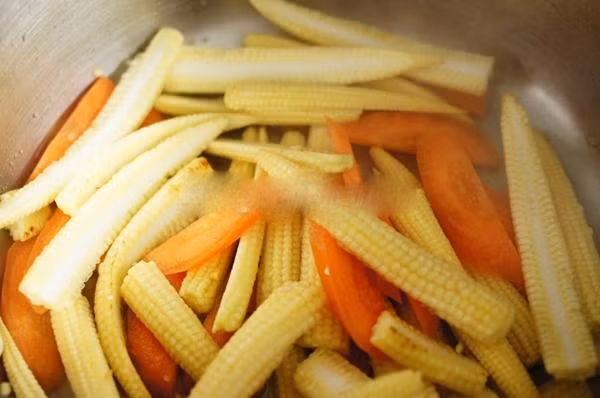 Cách làm món rau củ xào chay đơn giản và chống ngấy - Ảnh 5 Cách làm món rau củ xào chay đơn giản và chống ngấy - Ảnh 5