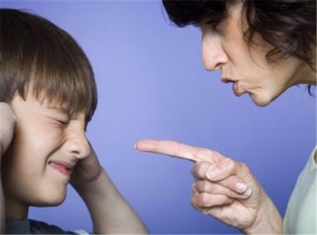 Lỗi dạy con sai lầm khiến trẻ càng bướng bỉnh, kém phát triển ảnh 1