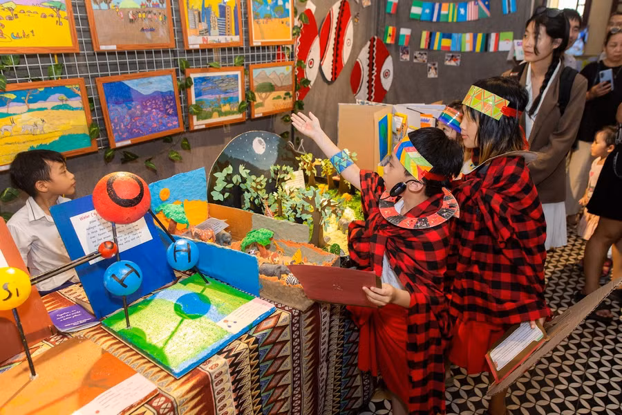 Học sinh Tiểu học thuyết trình về Châu Phi tại Triển Lãm Phát Triển Bền Vững “Những Dấu Chân Nhỏ" - Mùa 3