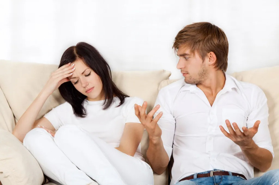 Nếu bạn vội vàng yêu chỉ vì chồng cũ/vợ cũ đã có người khác, thì đó là một quyết định sai lầm. (Ảnh: ITN). Nếu bạn vội vàng yêu chỉ vì chồng cũ/vợ cũ đã có người khác, thì đó là một quyết định sai lầm. (Ảnh: ITN).