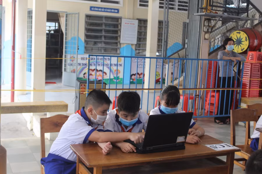 Đội tuyển Trường TH Bình Thuỷ tại ngày hội.