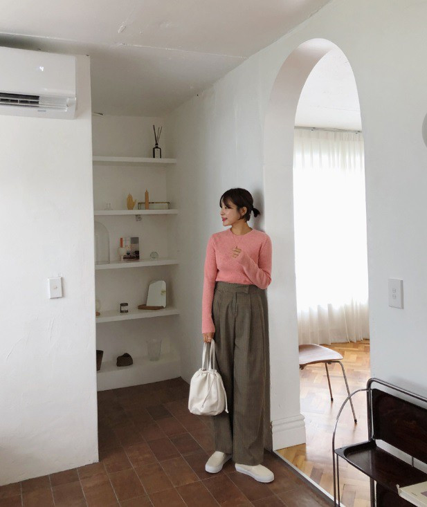 2 lỗi trang phục kinh điển mùa Đông của các chị khiến các anh... chạy dài - Ảnh 10. 2 lỗi trang phục kinh điển mùa Đông của các chị khiến các anh... chạy dài - Ảnh 10.