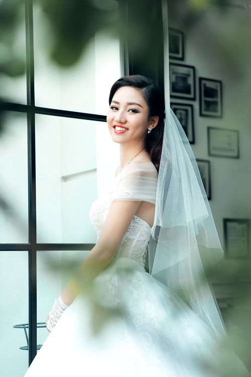 Á hậu Ngô Trà My đẹp rạng ngời trong ảnh cưới ảnh 3 Á hậu Ngô Trà My đẹp rạng ngời trong ảnh cưới ảnh 3