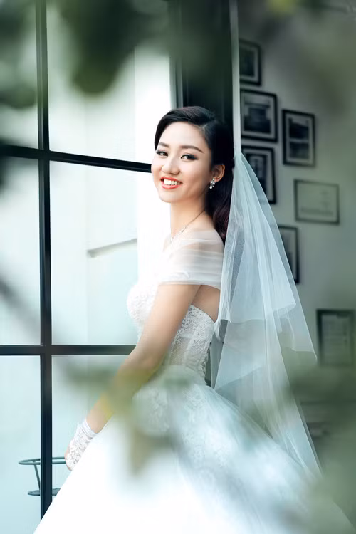 Á hậu Ngô Trà My đẹp rạng ngời trong ảnh cưới ảnh 3