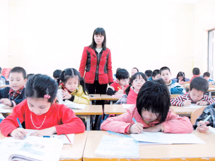 Chăm lo, ổn định đời sống nhà giáo để thầy cô yên tâm gắn bó và cống hiến