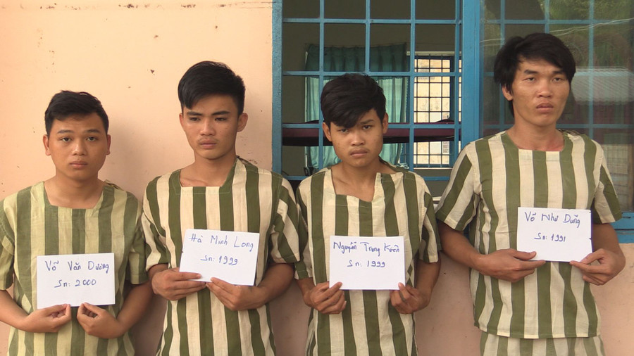Chụp ảnh thân mật với trai đăng lên mạng, vợ bị chồng cho "mưa đòn" hình ảnh 1 chup anh than mat voi trai dang len mang, vo bi chong cho "mua don" hinh anh 1