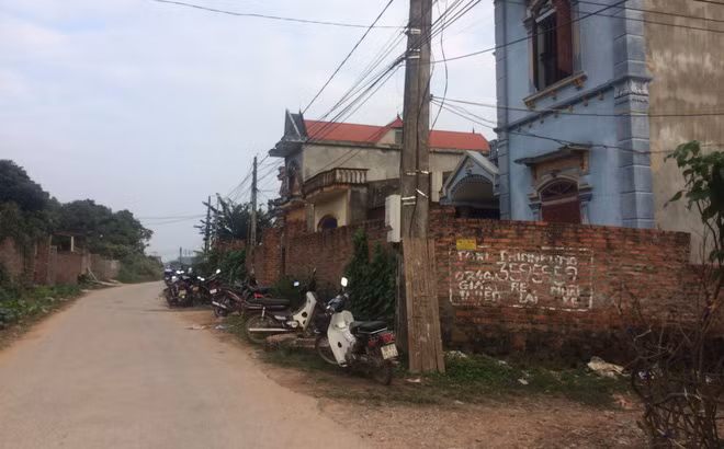 Bí ẩn xung quanh vụ việc người phụ nữ đi mua cá nửa đêm bị sát hại giữa cánh đồng-1