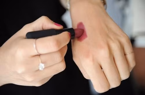 Cach nhan biet son co chi va tri moi tham hieu qua