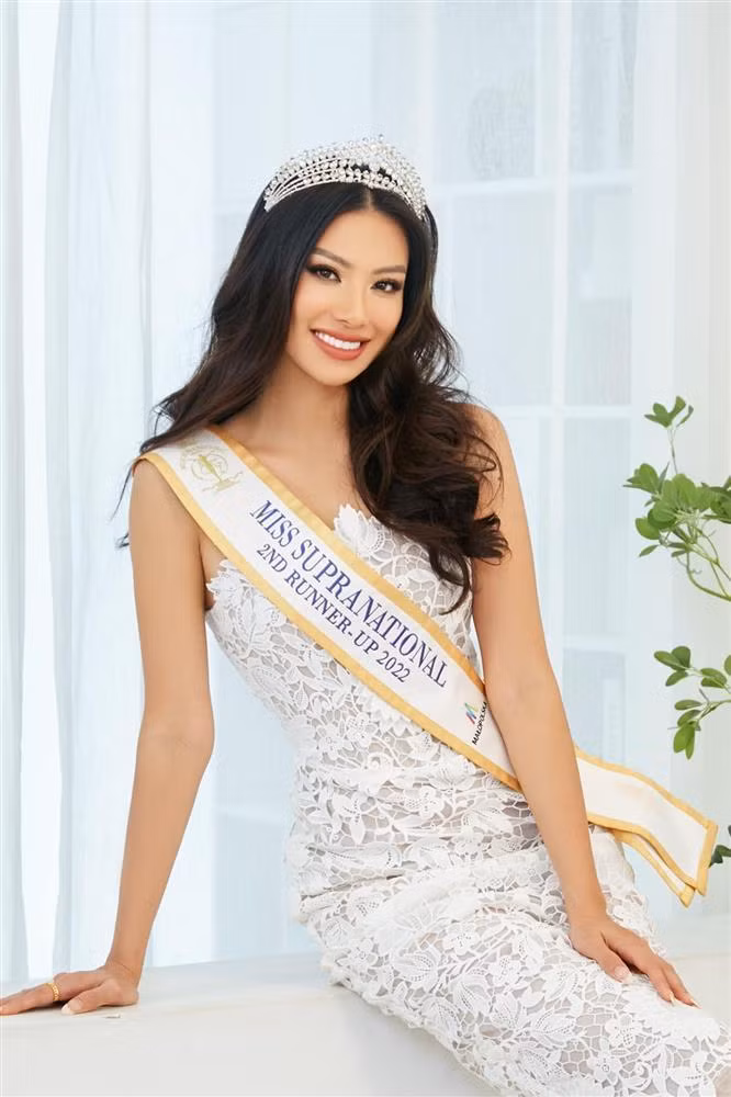 Thị phi xoay quanh bảng điểm của nàng Á hậu. Thị phi xoay quanh bảng điểm của nàng Á hậu.