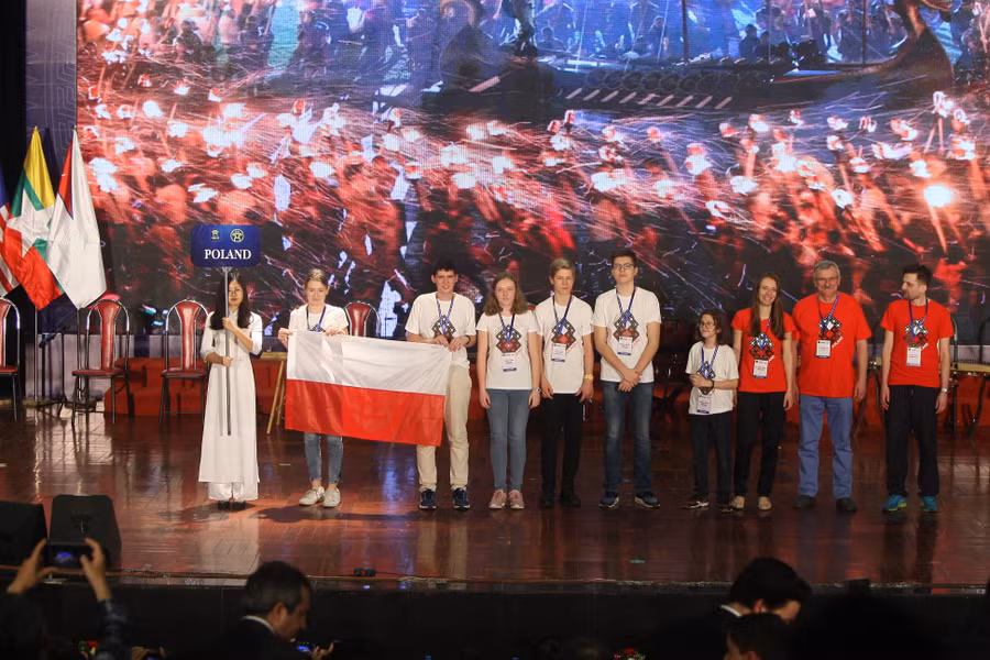 Đoàn Ba Lan Ảnh: T.G