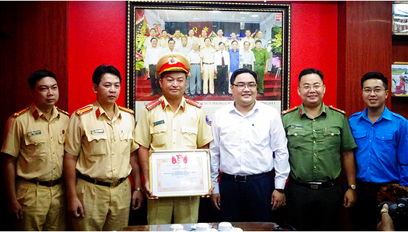  Cảnh sát giao thông kể chuyện truy bắt xe chở gần 900 bánh ma túy