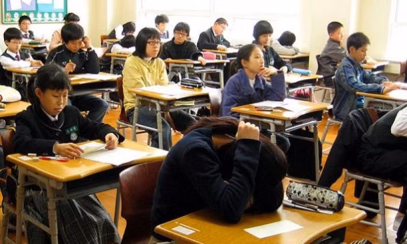 Các nước làm gì để ngăn chặn nạn bạo lực học đường?