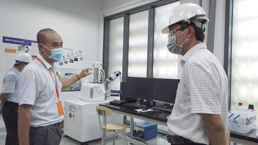 Đầu tư công nghệ, hạ tầng nghiên cứu và các phòng NCKH chuẩn cho các trường là việc cần làm mạnh trong thời gian tới Đầu tư công nghệ, hạ tầng nghiên cứu và các phòng NCKH chuẩn cho các trường là việc cần làm mạnh trong thời gian tới