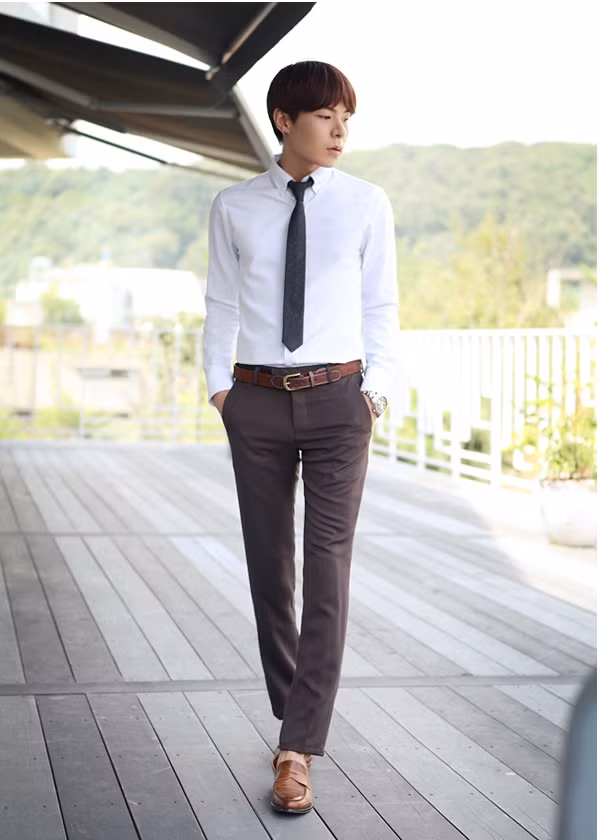 Những trang phục đẹp nhất cho chàng công sở ngày đầu hè