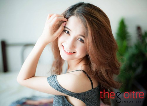 Angela Phan tên thật là Phan Thị Ngọc Quyên sinh năm 1995 hiện đang sống và làm việc tại Buôn Mê Thuột, Đắk Lắk. Angela Phan tên thật là Phan Thị Ngọc Quyên sinh năm 1995 hiện đang sống và làm việc tại Buôn Mê Thuột, Đắk Lắk.