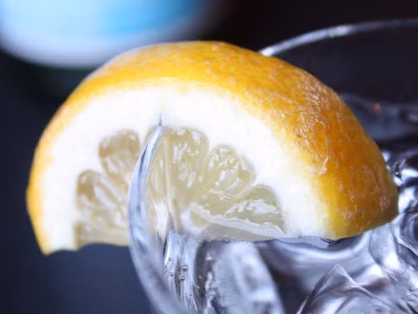 5 tác hại không ngờ khi uống quá nhiều nước chanh ảnh 3