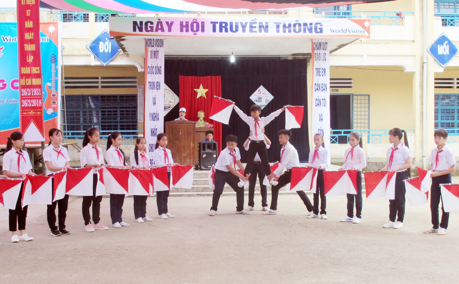 Hoạt động đoàn đội trong trường THCS