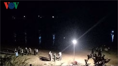  3 em bi duoi nuoc o nghe an deu la chi em ho hinh 1