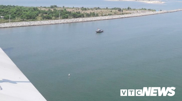 Cha sat hai con vut xac xuong song Han: Khan truong lay loi khai mot phu nu o Han Quoc hinh anh 2