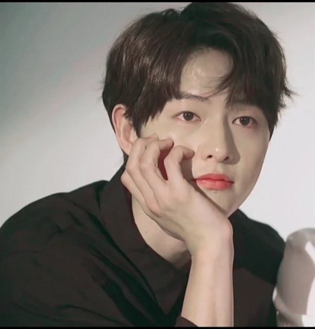 Song Joong Ki thay đổi “chóng mặt” sau ly hôn Song Hye Kyo ảnh 1 Keyword đầu tiên có dấu