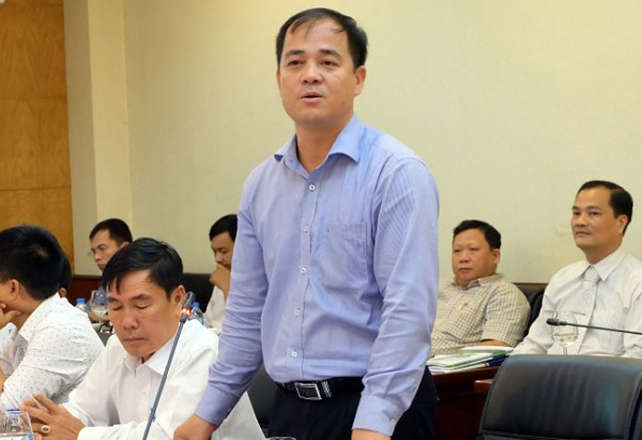 ông Nguyễn Văn Thắng – Phó giám đốc Trung tâm hỗ trợ HSSV – ĐH Quốc gia Hà Nội nêu ý kiến tham luận tại Hội thảo ông Nguyễn Văn Thắng – Phó giám đốc Trung tâm hỗ trợ HSSV – ĐH Quốc gia Hà Nội nêu ý kiến tham luận tại Hội thảo