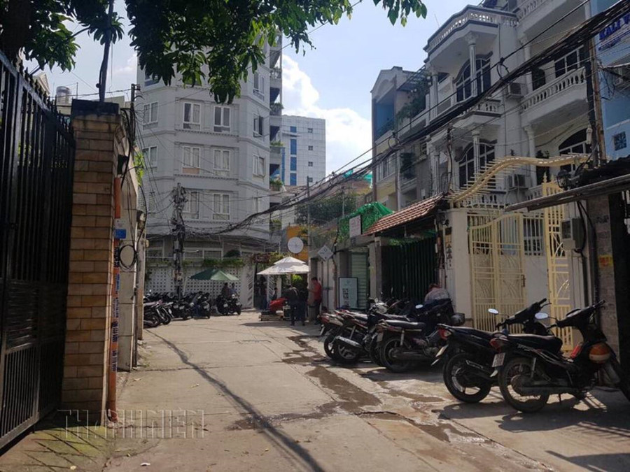 [CẬP NHẬT] Công an khám nghiệm ngôi nhà vụ thẩm phán, giảng viên 