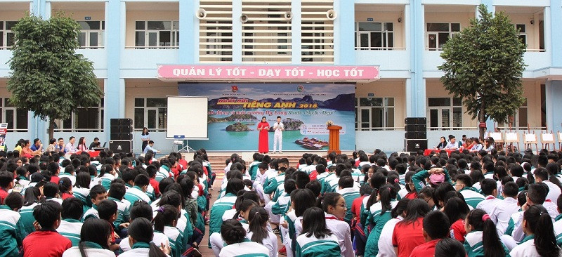 Hàng trăm em học sinh trường THCS Trọng Điểm tham dự Ngày hội tiếng Anh 2018