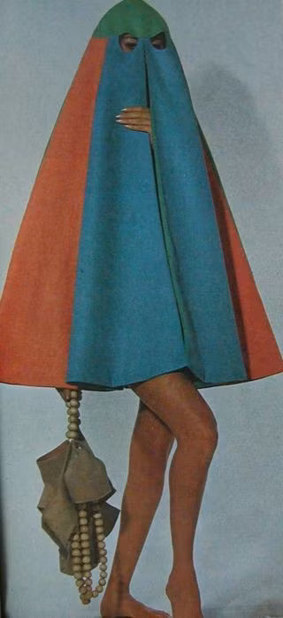 Những mẫu thời trang... không dám mặc ra đường - Ảnh 15. Những mẫu thời trang... không dám mặc ra đường - Ảnh 15.