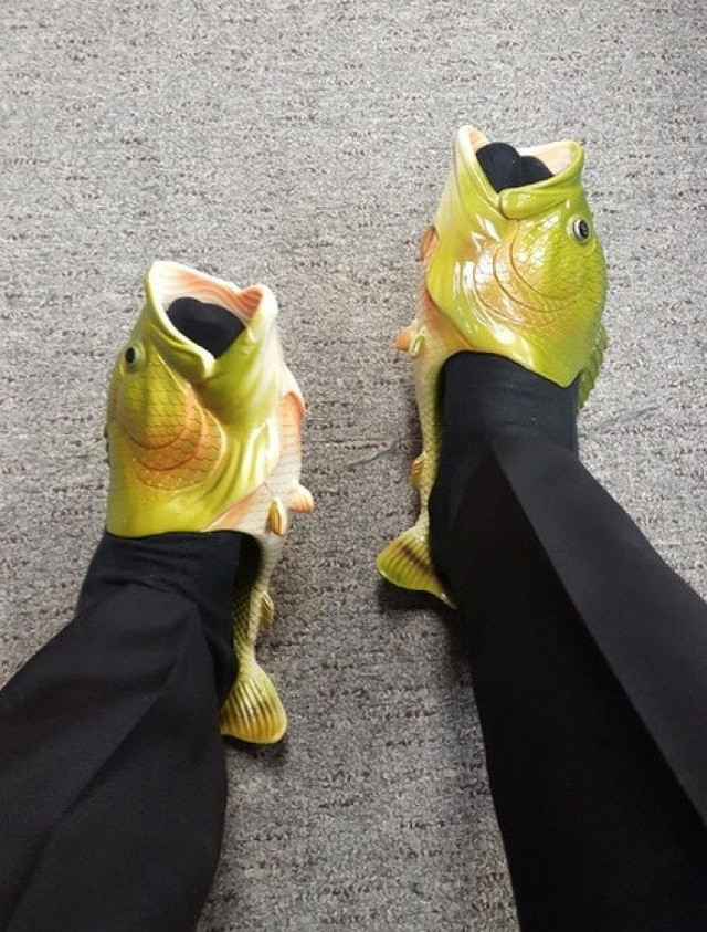 Những mẫu thời trang... không dám mặc ra đường - Ảnh 4. Những mẫu thời trang... không dám mặc ra đường - Ảnh 4.