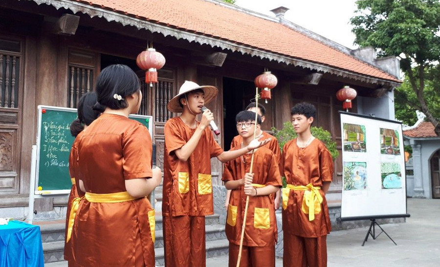 Học sinh hóa thân, tái hiện cuộc đời Nguyễn Bỉnh Khiêm Học sinh hóa thân, tái hiện cuộc đời Nguyễn Bỉnh Khiêm