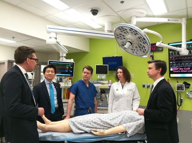 Người đàn ông đầu tiên trên thế giới được cấy ghép toàn bộ “của quý” hình ảnh 1 nguoi dan ong dau tien tren the gioi duoc cay ghep toan bo “cua quy” hinh anh 1