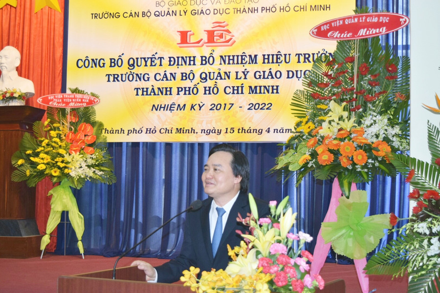 Bộ trưởng Phùng Xuân Nhạ phát biểu tại lễ công bố