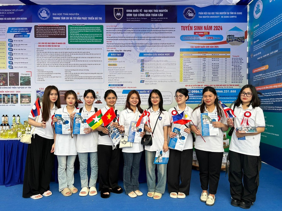 Sinh viên theo học ngành quan hệ quốc tế sẽ có cơ hội việc khá cao và đa dạng.