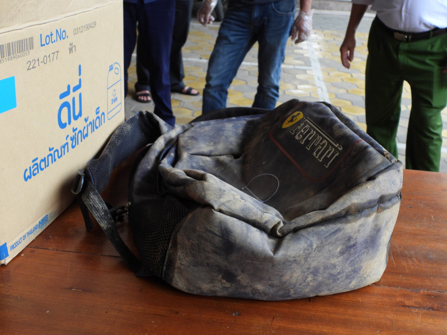 Chiếc túi đựng số lượng ma tuý. Chiếc túi đựng số lượng ma tuý.