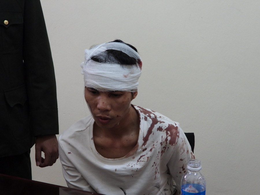 Một trong 2 đối tượng tại cơ quan điều tra. Một trong 2 đối tượng tại cơ quan điều tra.