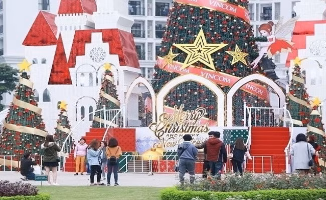 Thời tiết hôm nay 24/12: Bắc Bộ trời rét đậm, Nam Bộ mưa rào và dông vài nơi