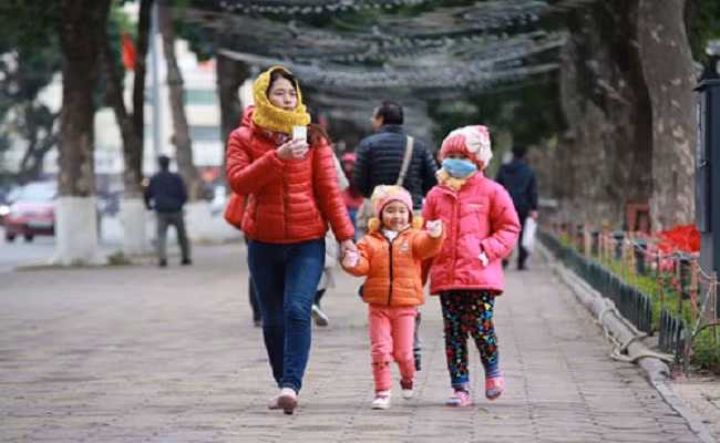 Thời tiết hôm nay 27/12: Bắc Bộ trời rét, Trung Bộ mưa rào, cả nước ngày nắng