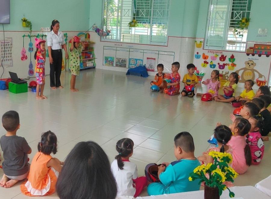Hoạt động lồng ghép giáo dục An toàn giao thông tại Trường Mầm non Tân Phú Đông, thành phố Sa Đéc