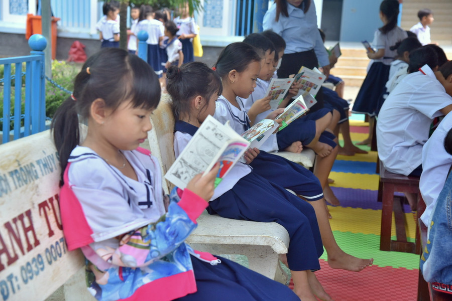 Các trường đầu tư nhiều sách, truyện cho các em có sự lựa chọn phong phú